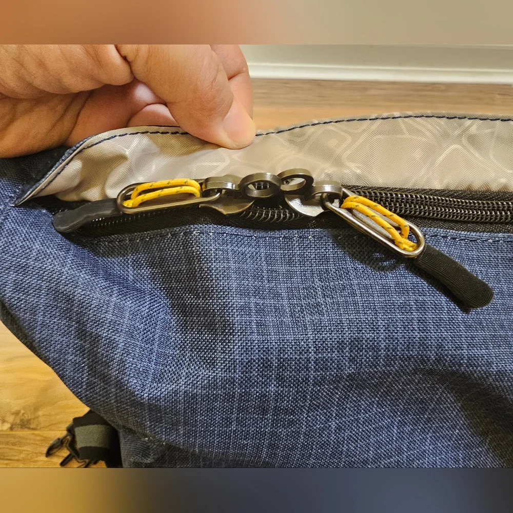 NWOT Eagle Creek National Geographic Adventure Duffel 60l Bag, Cosmic Blue